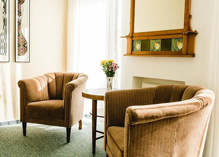 博多布里伽莱茵酒店 3*