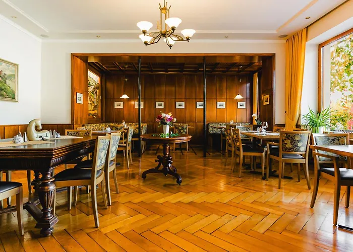 バウドブリガ ラインホテル